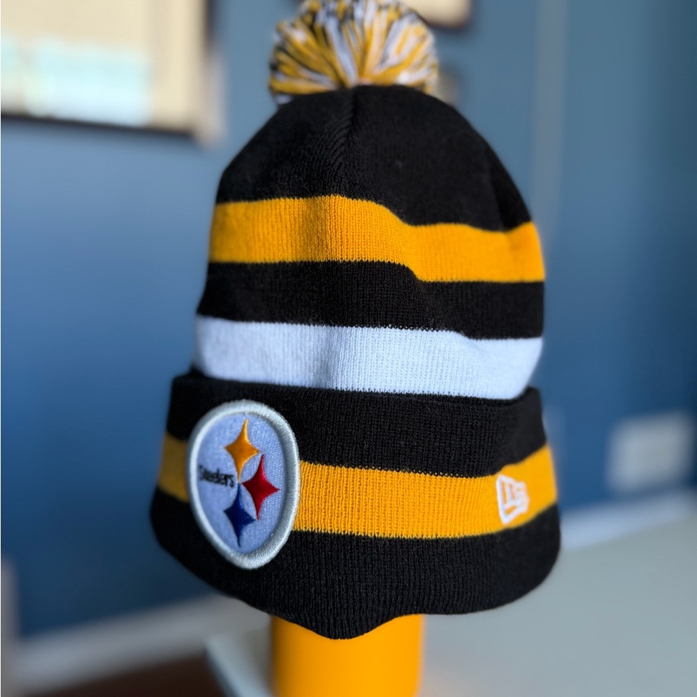 New Era Steelers Pom Knit Beanie
